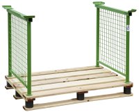 Einsteckrohrbügel schmalseitig einsteckbar mit Stapeltellern und Gitterauskleidung 