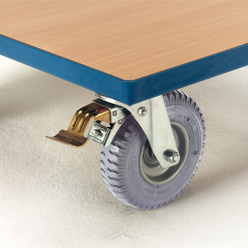 Räder mit blaugrauer Luftbereifung 230 x 65 mm